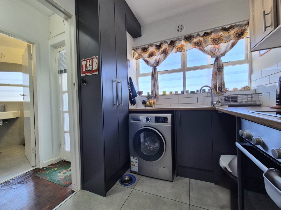 2 Bedroom Property for Sale in Wynberg Upper Western Cape